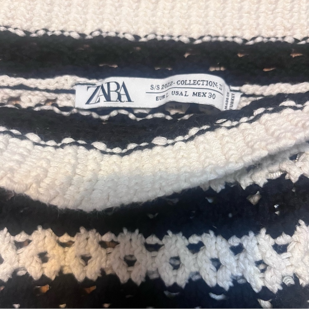ZARA Black & Ecru Limited Edition Striped Sweater Jumper Size Large Gently Used - Picture 7 of 11